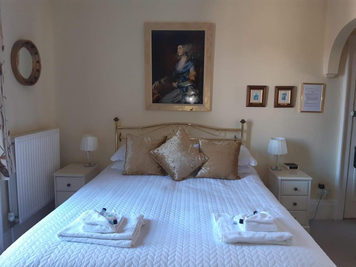 Brocks Гостевой дом 4*